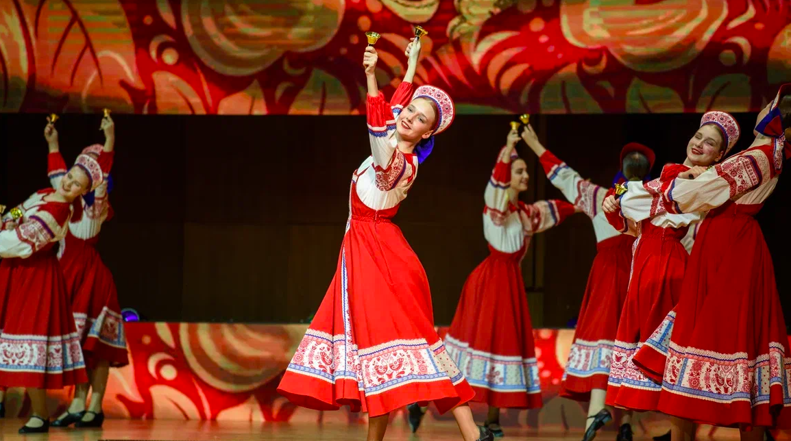 Фото Зажглись новые звёзды. В Новосибирске прошла грандиозная церемония награждения «Героев с нашего двора» 9